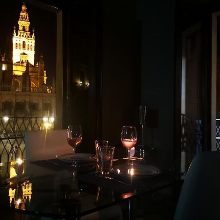 Luxury Apartment With Views To Alcazar, Cathedral And Giralda. Séville Extérieur photo