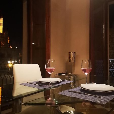 Luxury Apartment With Views To Alcazar, Cathedral And Giralda. Séville Extérieur photo