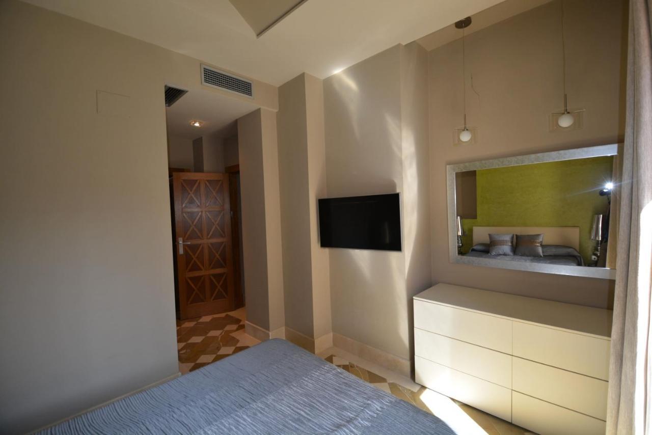 Luxury Apartment With Views To Alcazar, Cathedral And Giralda. Séville Extérieur photo