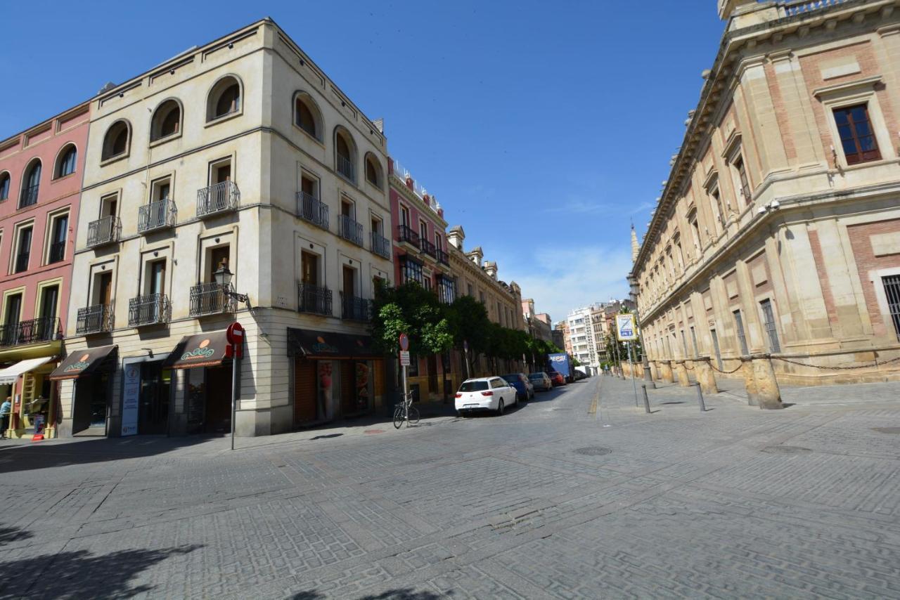 Luxury Apartment With Views To Alcazar, Cathedral And Giralda. Séville Extérieur photo