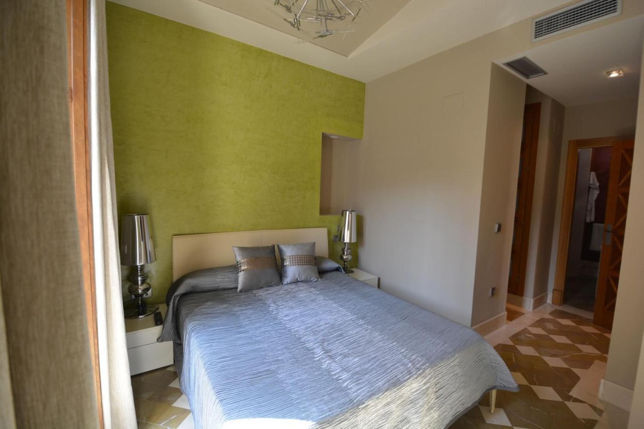 Luxury Apartment With Views To Alcazar, Cathedral And Giralda. Séville Extérieur photo