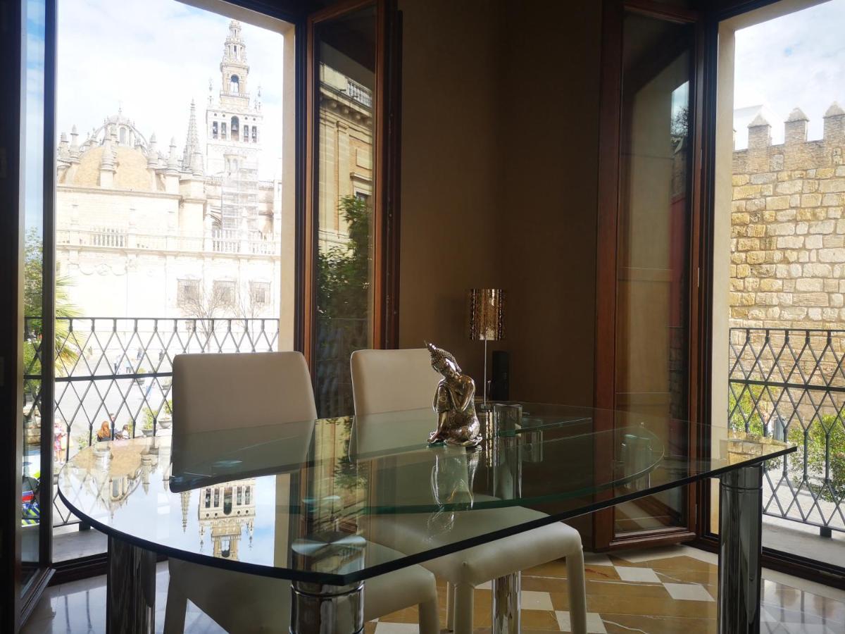 Luxury Apartment With Views To Alcazar, Cathedral And Giralda. Séville Extérieur photo